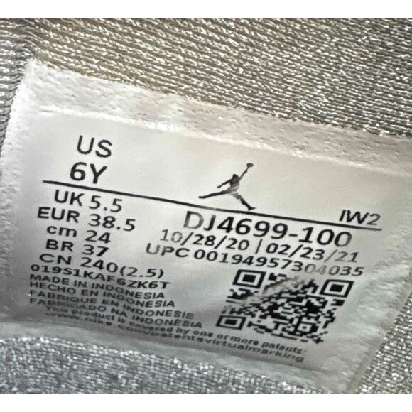 Nike Air Jordan 4 Retro White Oreo Size 6 Youth (Size 7.5 Women's) - Picture 6 of 7